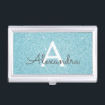 Boîtier Pour Cartes De Visite Parties scintillant bleu Aqua turquoise et Monogra<br><div class="desc">Turquoise Aqua Blue Faux Parties scintillant et Sparkle Elegant Monogram Titulaire de carte d'affaires pour professionnels de la beauté comme un soin de la peau, Microblading, Eyelash Extensions, cheveux ou maquillage Beauty Salon Manager ou Employé. Ce détenteur de carte de visite peut être customisé pour inclure votre nom initial et...</div>