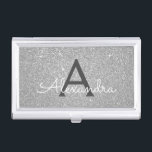 Boîtier Pour Cartes De Visite Parties scintillant d'argent et monogramme étincel<br><div class="desc">Parties scintillant Argent Faux et Titulaire Élégant de carte d'affaires Monogram Sparkle. Ce détenteur de carte de visite peut être customisé pour inclure votre nom initial et prénom.</div>
