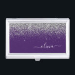 Boîtier Pour Cartes De Visite Parties scintillant d'argent violet Girl Nom du mo<br><div class="desc">Parties scintillant à étincelles violet et argent Script Monogramme Nom Titulaire de carte de visite. Cela rend le cadeau parfait pour 16 ans,  mariage,  douche nuptiale,  anniversaire,  baby shower ou bachelorette pour quelqu'un qui aime le luxe glam et les styles chic.</div>