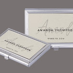 Boîtier Pour Cartes De Visite Professionnel Élégant Moderne Personnalisé Avec No<br><div class="desc">Améliorez votre expérience de réseautage grâce à notre Professional Elegant Modern Personnalisé With Name Business Card Case, le compagnon parfait de notre Modern Instagram Facebook QR Code Cartes de visite de médias sociaux. Ce coque carte de visite exquis est méticuleusement conçu pour compléter l'esthétique moderne et sophistiquée de vos cartes...</div>