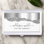 Boîtier Pour Cartes De Visite Silver Parties scintillant Diamonds Glam Professio<br><div class="desc">Argent Parties scintillant Diamonds Glam Professional Business Card Case. Elégante parties scintillant en argent à la main style calligraphie script design professionnel. Parfait pour les maquilleurs,  coiffeurs,  cosmétologues,  et plus encore !</div>