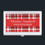 Boîtier Pour Cartes De Visite Tartan blanc rouge<br><div class="desc">Ce support de carte de visite en plaid rouge et blanc a un motif en damier / tartan qui est légèrement texturé. C'est un motif plaid brillant,  élégant et élégant qui fera ressortir votre porte-carte. Ajoutez facilement votre nom et votre titre en utilisant les modèles.</div>