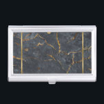 Boîtier Pour Cartes De Visite Texture de luxe en marbre noir et or<br><div class="desc">Image de la texture luxueuse en marbre noir et or avec accent rayé or. monogramme personnalisable,  look gaufré.</div>