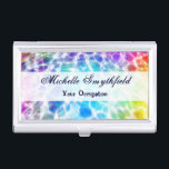 Boîtier Pour Cartes De Visite Tiedye Hippie Wavy Rainbow Effet<br><div class="desc">Ce design super présente un arc-en-ciel rétro tourbillonnant et lumineux dans un motif abstrait teint en cravate qui ressemble à un courant d'eau coloré ou se répand dans un bassin. C'est un design amusant et rétro pour les hippies amateurs de paix / bohèmes qui aiment les années 60 et la...</div>
