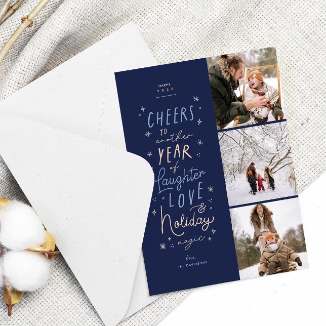 Bonjour à une autre année, carte photo de Nouvel A (Cheers to another year. New Year Holiday Card Shown with envelope )