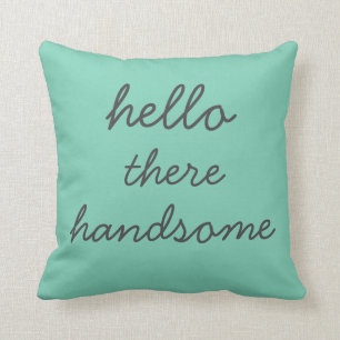 Bonjour là coussin beau