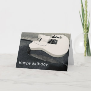 Bonne carte d'anniversaire avec guitare