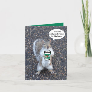 Bonne carte de café d'écureuil d'anniversaire