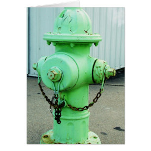 Borne d'incendie vert citron
