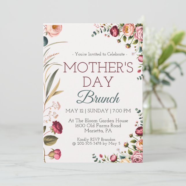 Botanical Floral Mothers Day Brunch Invitation (Debout devant)