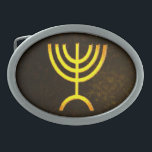 Boucle De Ceinture Ovale Flamme de Menorah<br><div class="desc">Un rendu numérique de la menorah juive à sept branches (hébreu : מְ נ וֹ ה). La menorah à sept branches, utilisée dans le sanctuaire portatif mis en place par Moïse dans le désert et plus tard dans le Temple de Jérusalem, est un symbole du judaïsme depuis des temps anciens...</div>