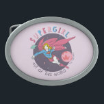 Boucle De Ceinture Ovale Illustration Supergirl volant vers le haut<br><div class="desc">Découvrez cette illustration de personnage Supergirl volante avec son cap volant au vent !</div>