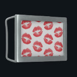 Boucle De Ceinture Rectangulaire Lèvres Rouges, Motif De Lèvres, Rouge Lèvres, Bais<br><div class="desc">Motif élégante,  élégante et sophistiquée avec lèvres rouges sur arrière - plan blanc. Un cadeau moderne et tendance,  parfait pour les amateurs de maquillage dans votre vie.</div>