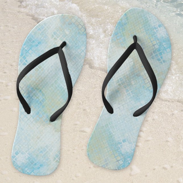 Boucles de tongs bleu océan Turquoise (Flip flops featuring a modern artistic abstract pattern inspired by the beach - seafoam - turquoise)