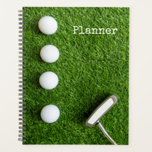 Boule de golf sur Green Grass pour Golfer