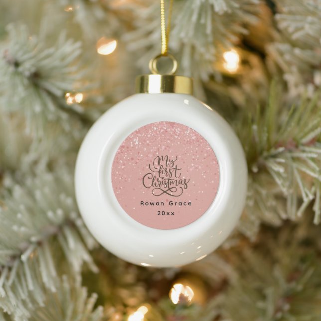 Boule En Céramique Baby Girl First Christmas Rose Nom personnalisé (Arbre)