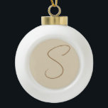 Boule En Céramique Beige Classic manuscrit Monogramme initial<br><div class="desc">Ce modèle peut être customisé pour répondre à tous les métiers professionnels.</div>