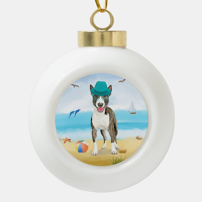 Boule En Céramique Bull Terrier Dog sur la plage (Devant)