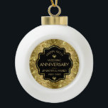 Boule En Céramique Damas Noir & Or 50e anniversaire de Mariage<br><div class="desc">Élégant arrière - plan noir et or brillant personnalisable 50ème mariage modèle anniversaire.</div>