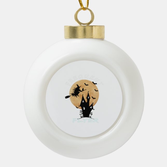 Boule En Céramique Fréquente Sorcière de Circulaire Halloween T-shirt (Devant)