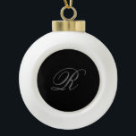 Boule En Céramique Gris noir minimaliste Ajouter Monogramme initial<br><div class="desc">Ceux qui le verront diront ce qu'est un design simple et ne seront pas en mesure d'ôter les yeux de ceci. C'est un design très élégant, très esthétique et très simple, parfait. Avec une telle simplicité, vous refléterez immédiatement ce que vous avez une personnalité fine et la sensibilité dans votre...</div>