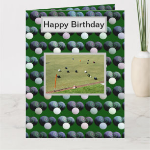 Boules sur pelouse verte, carte d'anniversaire géa