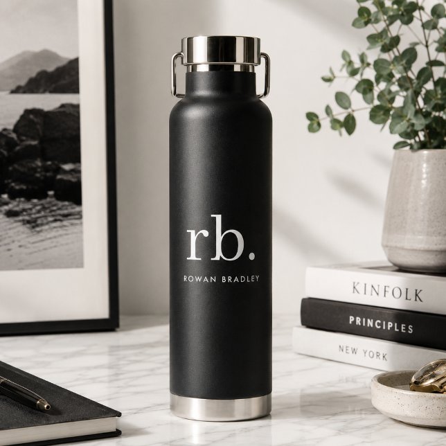 Bouteille d'eau à monogramme noir | Flasque isolé  (Custom 22 oz insulated water bottle gift for work, gym, travel, school, and office desks.)