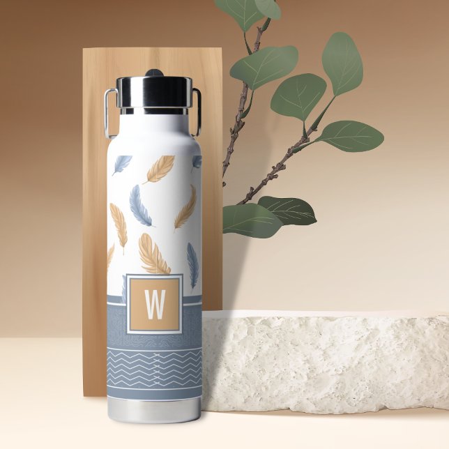 Bouteille d'eau à motif de plume et monogramme (Créateur téléchargé)