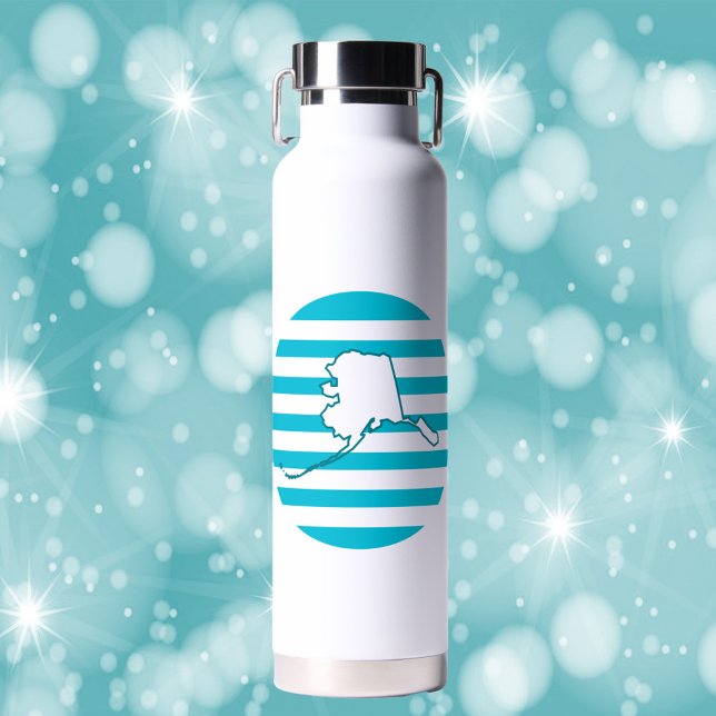 Bouteille D'eau Alaska State Outline Blue Retro Circle (A water bottle with the state outline of Alaska on a blue retro circle.)