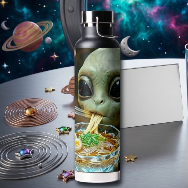Bouteille D'eau Alien drôle mangeant des nouilles Ramen (Créateur téléchargé)