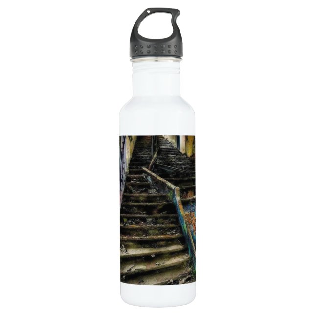 Bouteille D'eau Art urbain sur escaliers Bâtiment abandonné (Devant)