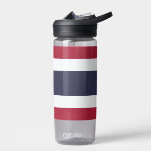 Bouteille d'eau avec le drapeau de la Thaïlande
