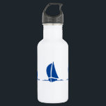 Bouteille D'eau Bateaux<br><div class="desc">Cette bouteille d'eau est présentée en blanc avec un imprimé de voilier bleu. Customisez cet objet ou achetez tel quel.</div>