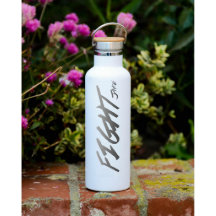Bouteille d'eau blanche "COMBATTRE" de matte isolé