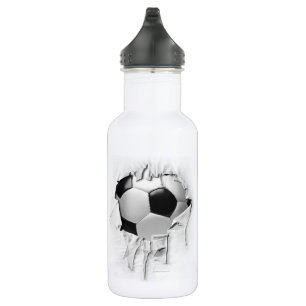 Bouteille d'eau blanche en football déchiré