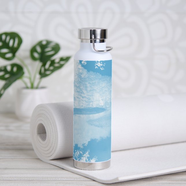 Bouteille D'eau Bleu Éthéré et Rivière Blanche d'Hiver (Yoga (pivoté))