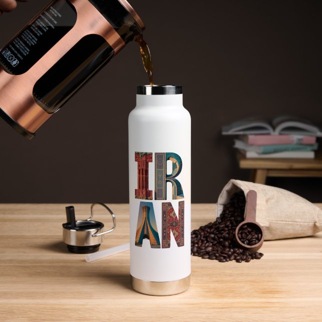 Bouteille d'eau de la fierté iranienne anti-guerre (Café (pivotée))