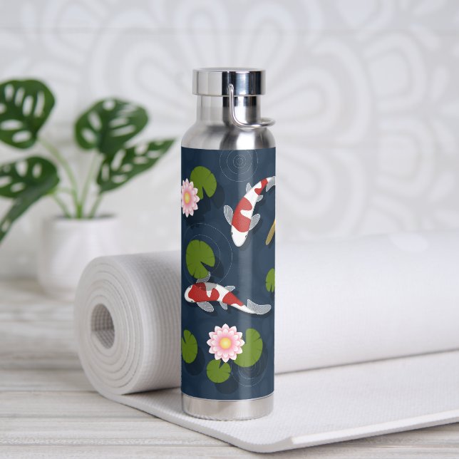 Bouteille D'eau Étang de carpes koï japonaises (Yoga (pivoté))