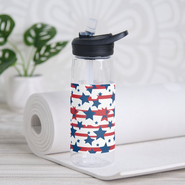 Bouteille d'eau Étoiles patriotiques (Yoga (pivotée))