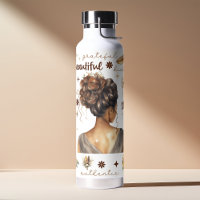 Femme africaine aux cheveux bruns Affirmation Boho
