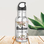 Bouteille D'eau Flower Girl Proposition Cadeau personnalisé Boho C<br><div class="desc">Vous cherchez un cadeau parfait pour votre Flower Girl ? Ne cherchez pas plus loin que boho cottagecore florale fille en acier inoxydable bouteille d'eau personnalisée! Ce cadeau unique et personnalisé est parfait pour toute fête de mariée. Non seulement cette bouteille d'eau est une excellente façon de montrer votre appréciation...</div>