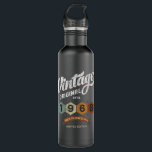 Bouteille D'eau Funny 57 Year Old 1968 Vintage 57th Birthday Gift<br><div class="desc">Célébrez En Style Avec Ce Cadeau D'Anniversaire Unique Et Amusant D'Inspiration Vintage! Ce Graphique D'Anniversaire Met En Lumière Parfaitement Votre Étape Spéciale. Que vous soyez âgé de 9, 21, 30, 40, 50 ans, ou que vous soyez âgé d'un autre âge, montrez fièrement votre statut légendaire avec Humour et nostalgie. Ce...</div>