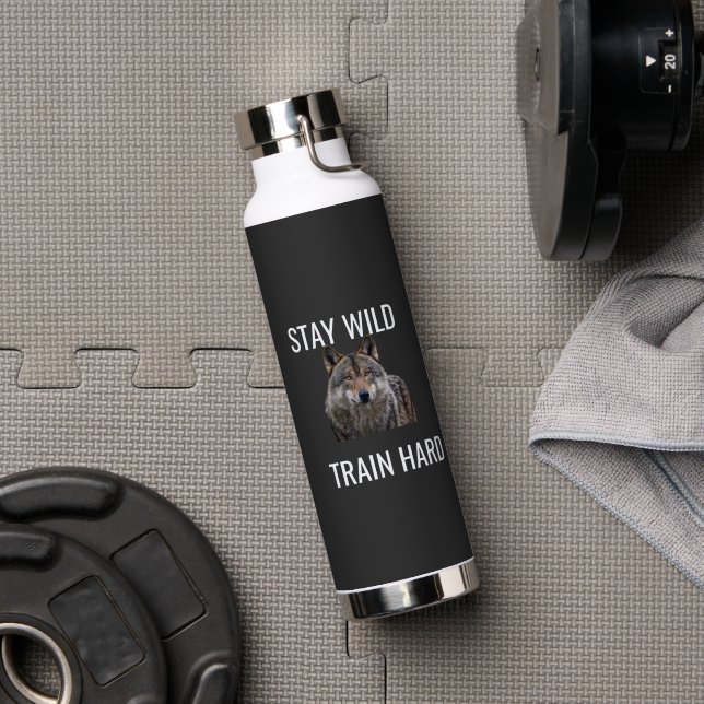 Bouteille D'eau Gourde de sport Stay Wild Train Hard Wolf  (Salle de sport (pivotée))