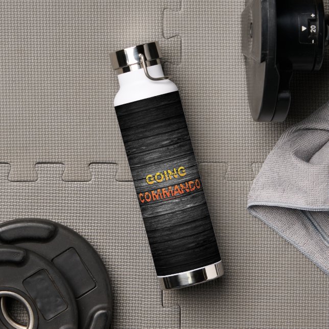 Bouteille D'eau L'énergie brute de SlipperyJoe's allant commando d (Salle de sport (pivotée))