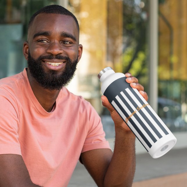 Bouteille D'eau Les impacts de la marine | Le Monogramme de Gentle (Créateur téléchargé)