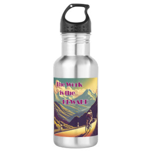Bouteille D'eau L'Oeuvre Est La Récompense Femme Cycliste Montagne