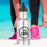 Bouteille D'eau Logo Et Slogan Personnalisés Avec Promotions<br><div class="desc">Personnalisez une bouteille d'eau avec ce modèle simple et minimaliste, et faites la promotion de votre entreprise ou entreprise pour augmenter les prospects et générer plus de ventes. Ajoutez vos détails, tout le style de texte, les couleurs, les tailles peuvent être modifiés pour répondre à vos besoins. Si vous avez...</div>