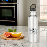Bouteille D'eau Maman la plus cool depuis 20XX Moderne Simple Prep<br><div class="desc">Ce design simple et moderne est composé de la typographie de san serif.</div>