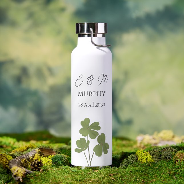 Bouteille D'eau Mariage de trèfle vert irlandais moderne (Extérieur)