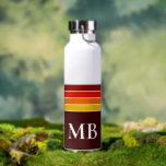 Bouteille D'eau Monogramme de bandes rétro<br><div class="desc">Rétro Stripes Monogramme Bouteille d'eau Créez votre propre bouteille personnalisée avec des initiales de nom personnalisé</div>